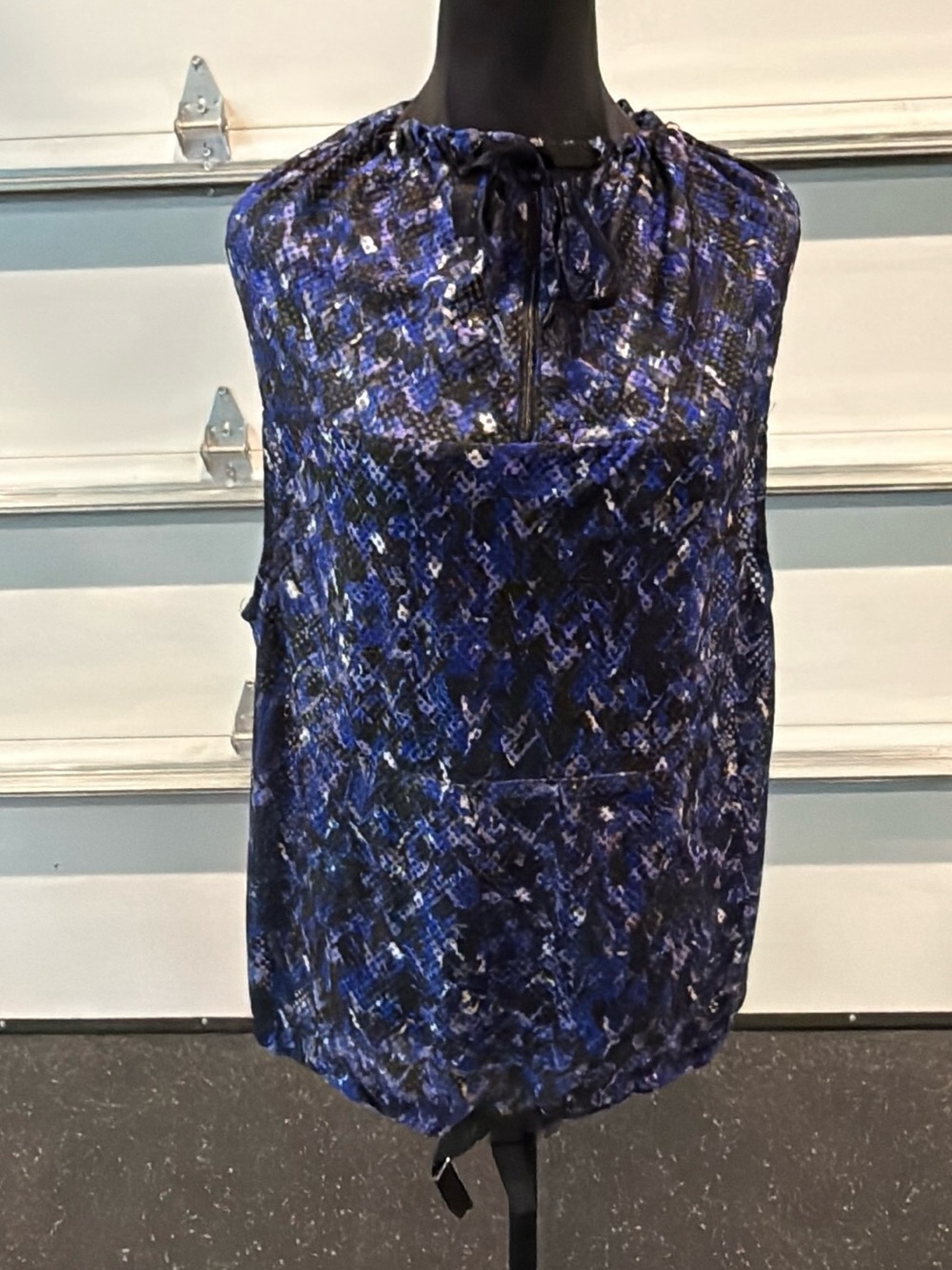 Fabletics Blue and Black Printed Sleeveless Tie-Neck Camisole